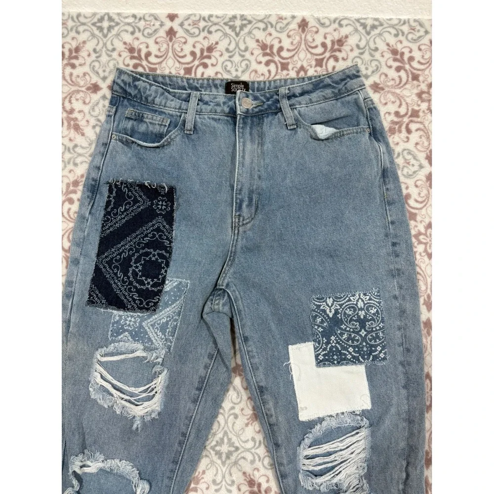 Simple Society Patchwork Distressed Mom Jeans Blue Bandana Paisley Size 9/29